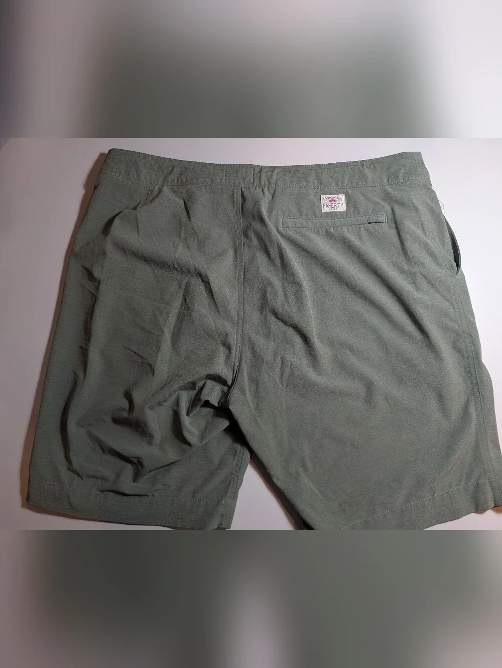 Faherty Men's 35 Olive Green Casual Shorts - Lightweight Everyday All Day Wear